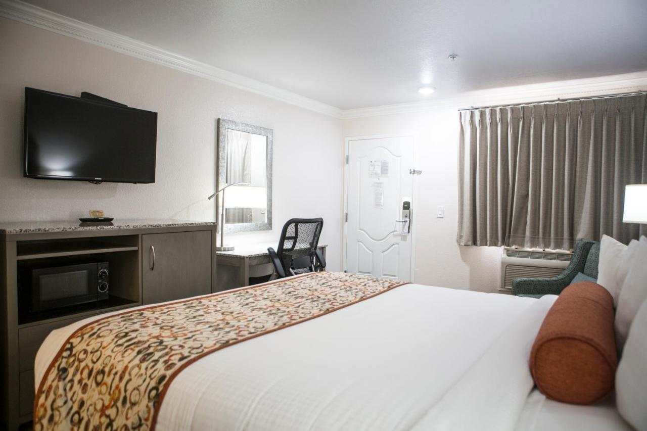 Americas Value - Motel 2*