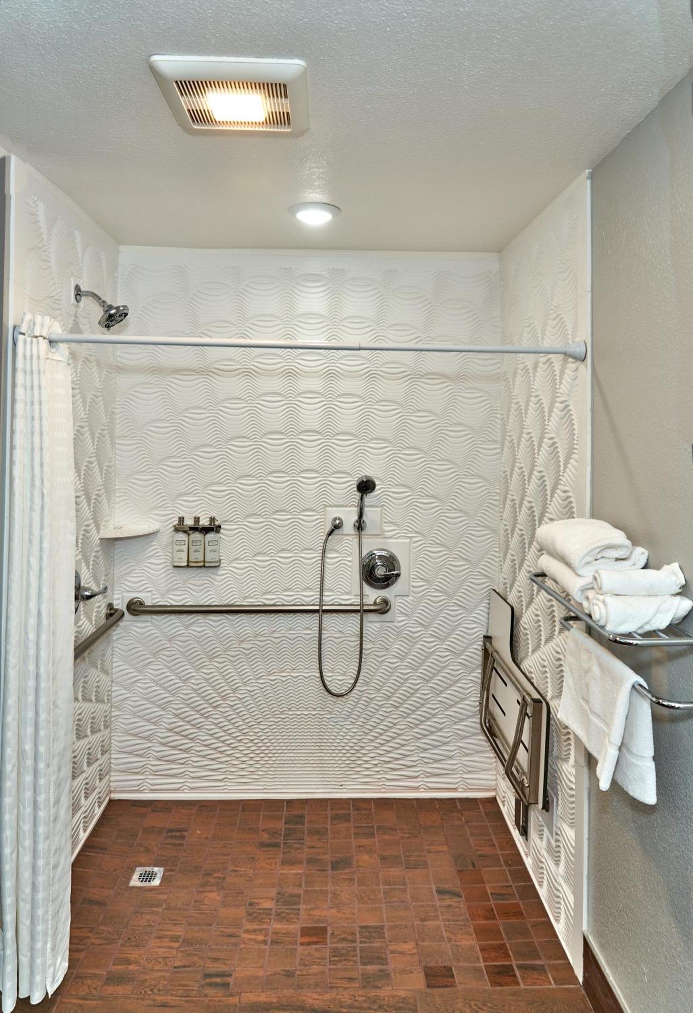 Americas Value - Motel 2*