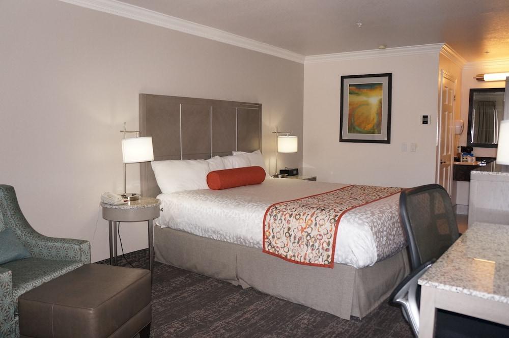 Aria 2* Mountain View
